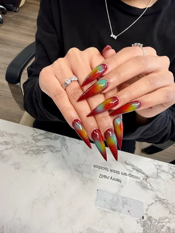 LAs Nails — Nail salon in Candler